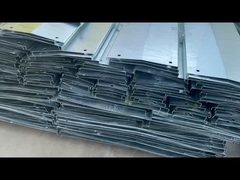 Tray kabel yang kuat yang dapat disesuaikan dengan alur ventilasi yang fleksibel