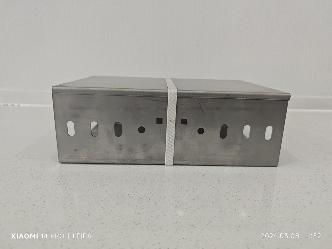 3m - 6m Panjang Galvanized Steel Perforated Kabel Tray tahan korosi
