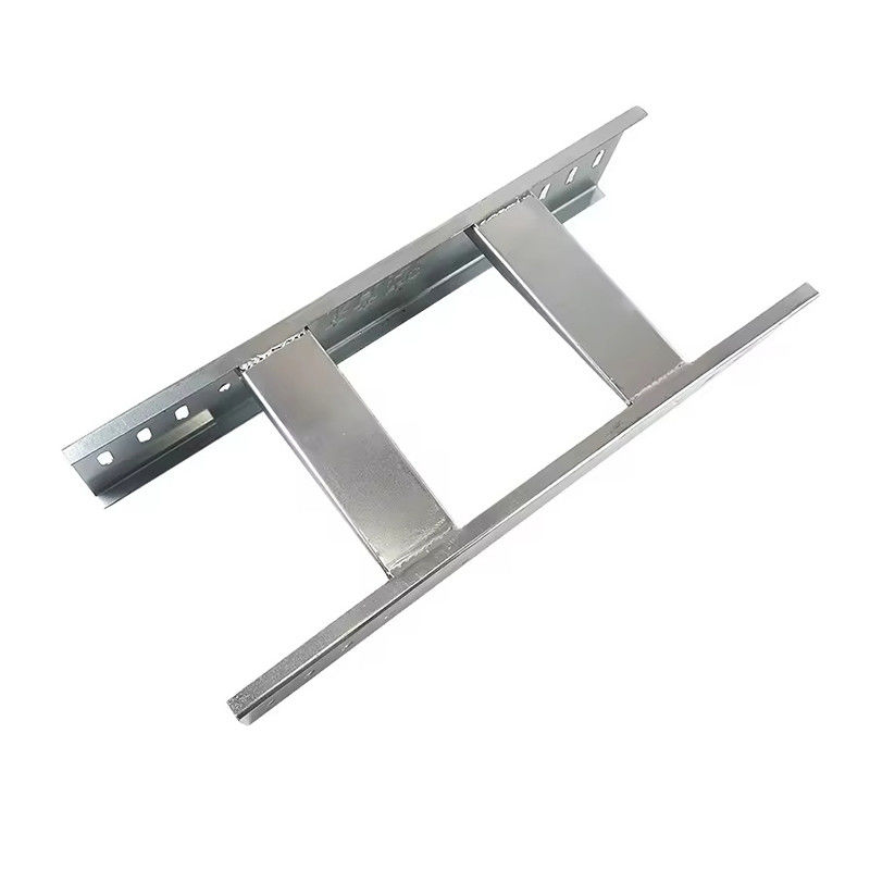 Galvanized Steel Kabel Ladder Tray Custom Perak Finish Kabel Tray Untuk Organisasi