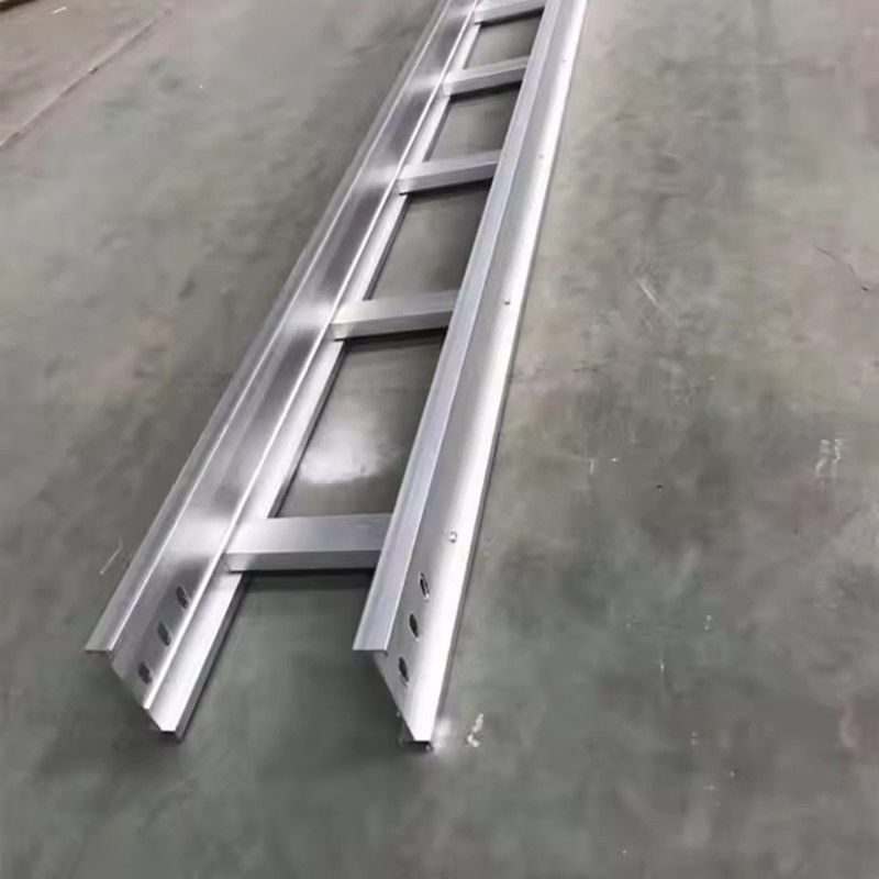 Heavy Duty Galvanized Steel Ladder Type Cable Tray System Dengan Kapasitas Beban 200kg
