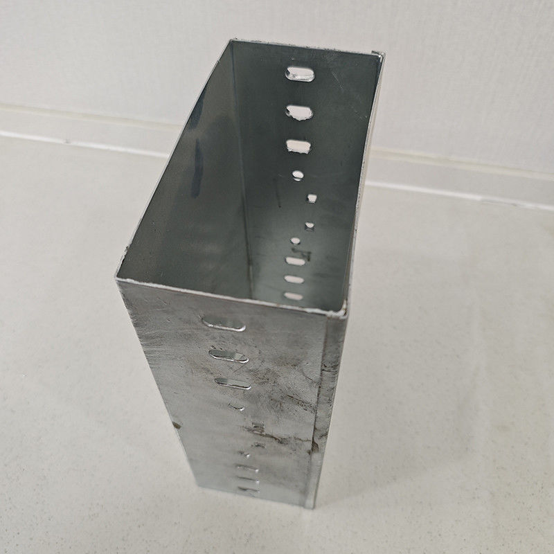 Indoor Solid Bottom Type Cable Tray Dengan Panjang Khusus Dan Finish Galvanized