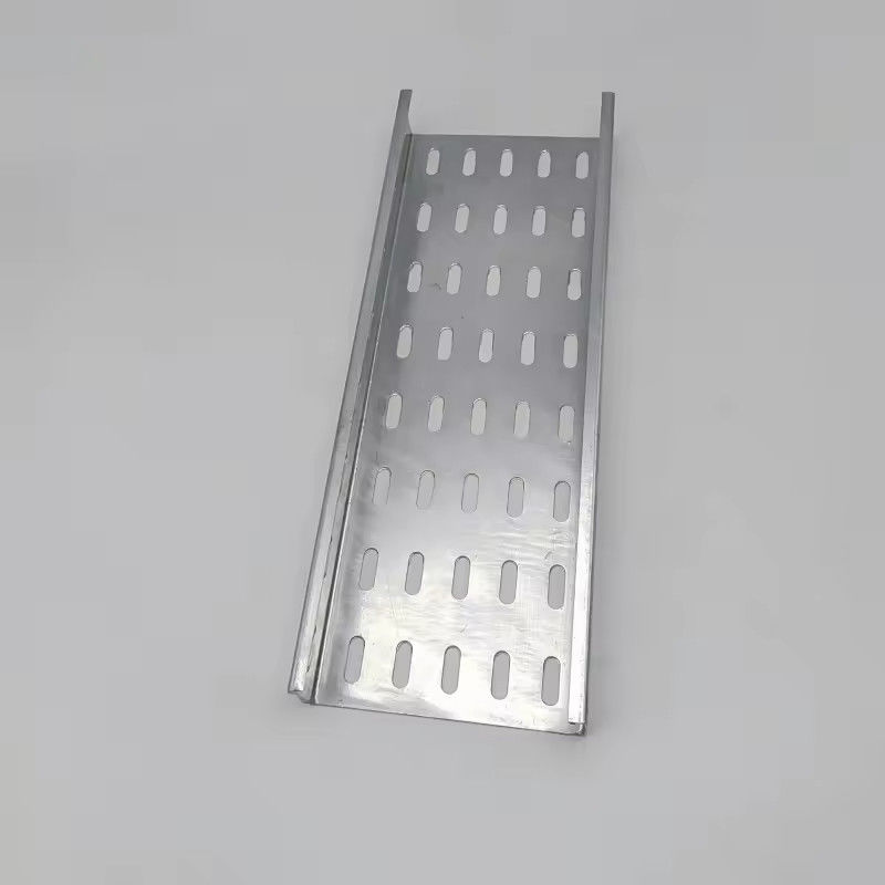 Corrosion Resistant Silver Extrusion Cable Tray Dinding atau lantai dipasang untuk pemasangan yang mudah